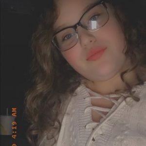 Meet your Posher, Mckenzie